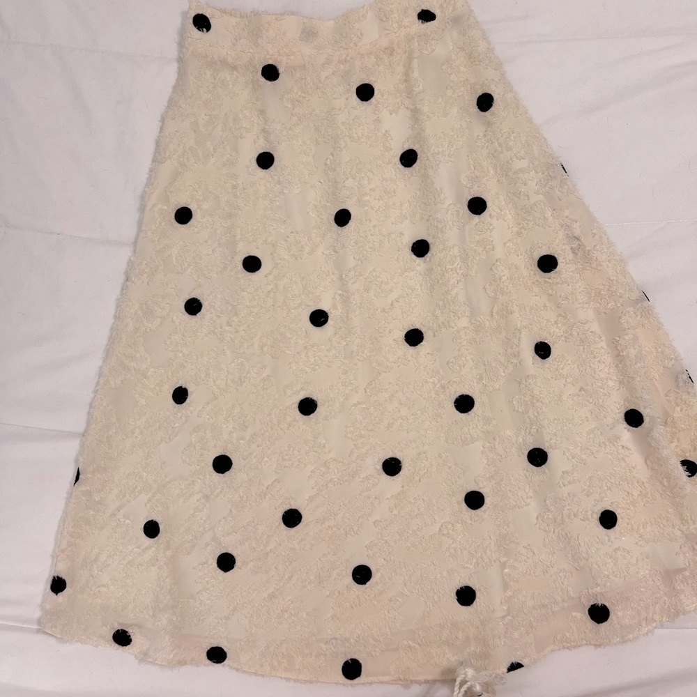 Small eri + all great skirt